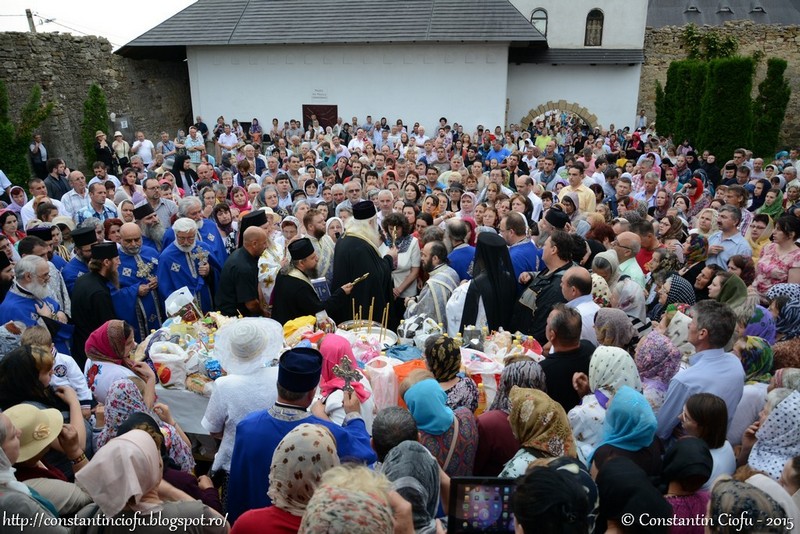 „Monografie pentru omul contemporan“, lansată la Hadâmbu
