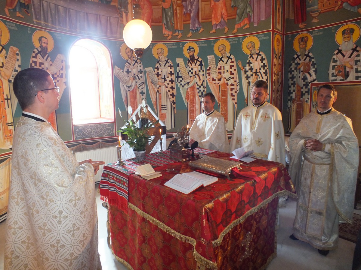 Duminica Tuturor Sfinţilor, serbată la Căueşti