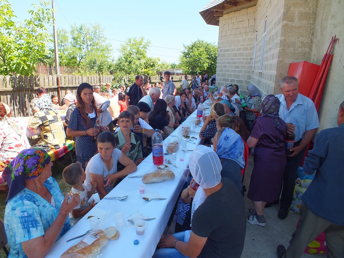 Duminica Tuturor Sfinţilor, serbată la Căueşti