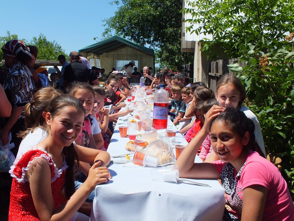 Duminica Tuturor Sfinţilor, serbată la Căueşti