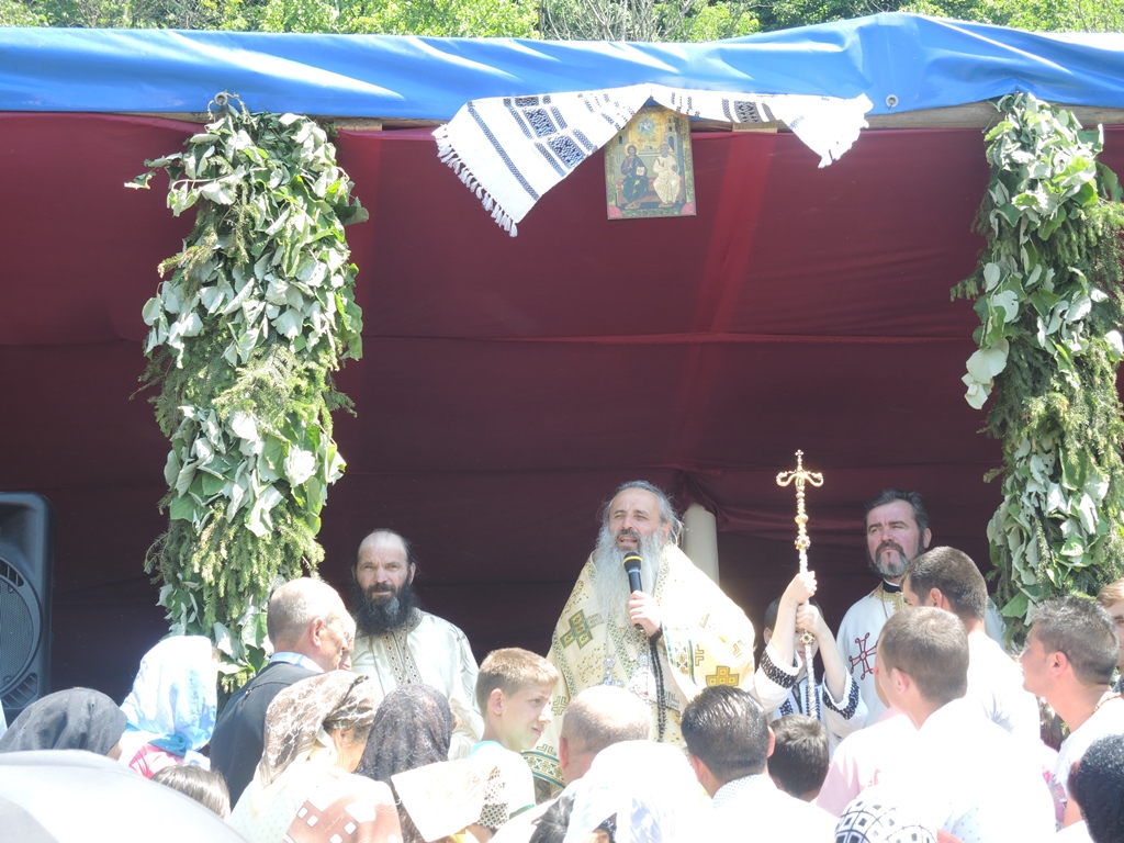 Treime, istorie și viață la Mănăstirea Balș