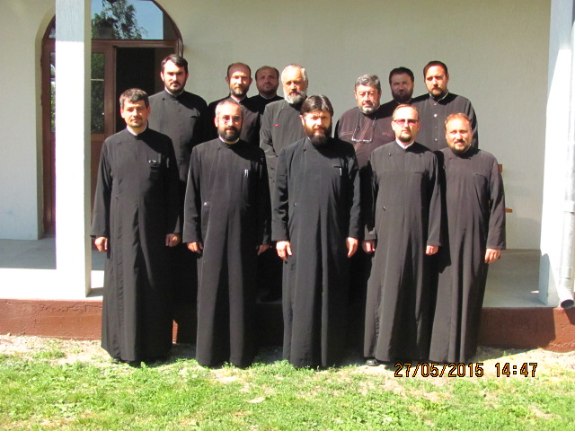 Întruniri ale preoţilor din Protopopiatul Iaşi III, pentru aprofundarea cunoştinţelor catehetice Întruniri ale preoţilor din Protopopiatul Iaşi III, pentru aprofundarea cunoştinţelor catehetice