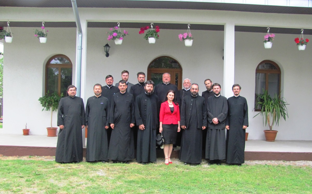 Întruniri ale preoţilor din Protopopiatul Iaşi III, pentru aprofundarea cunoştinţelor catehetice