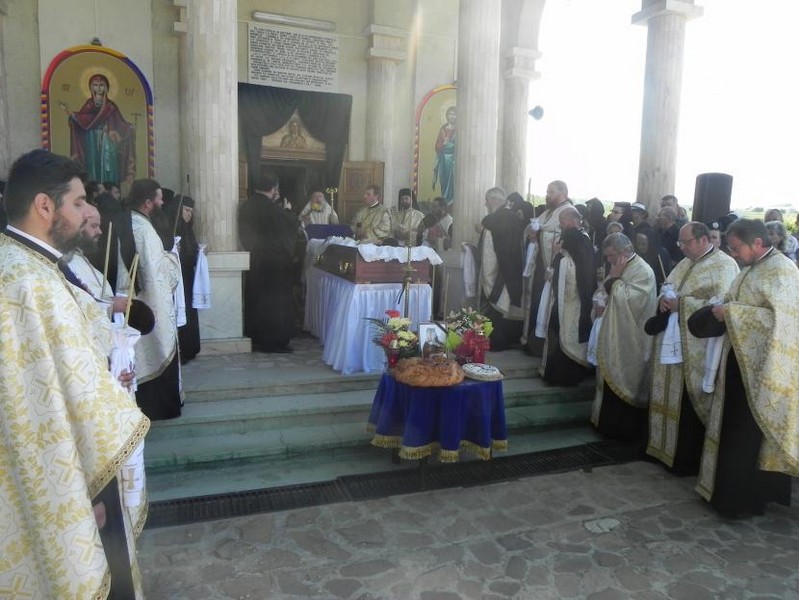 Stareţa Mănăstirii Parincea, condusă pe calea cerurilor Stareţa Mănăstirii Parincea, condusă pe calea cerurilor