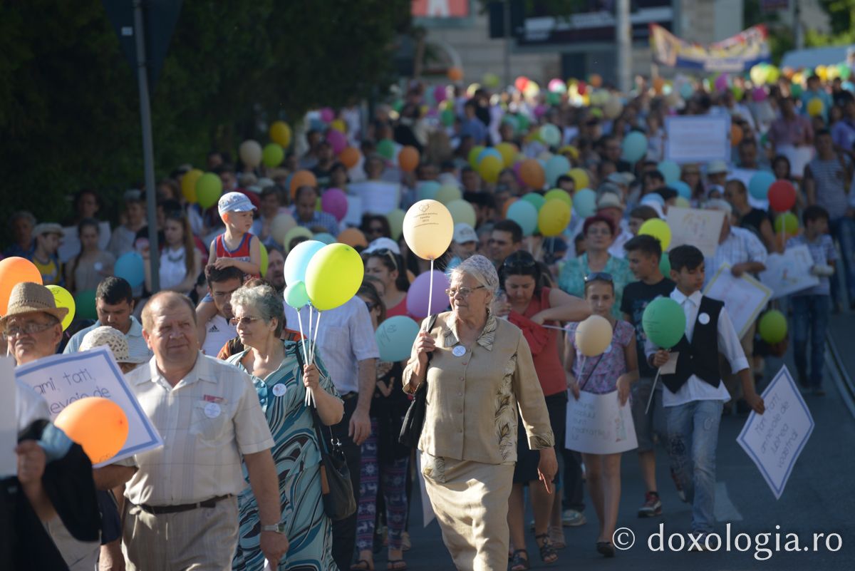 Marș pentru susținerea familiei tradiționale