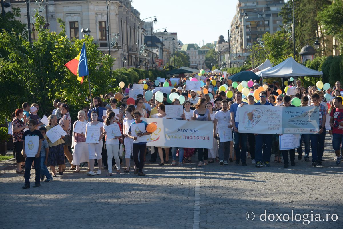 Marș pentru susținerea familiei tradiționale