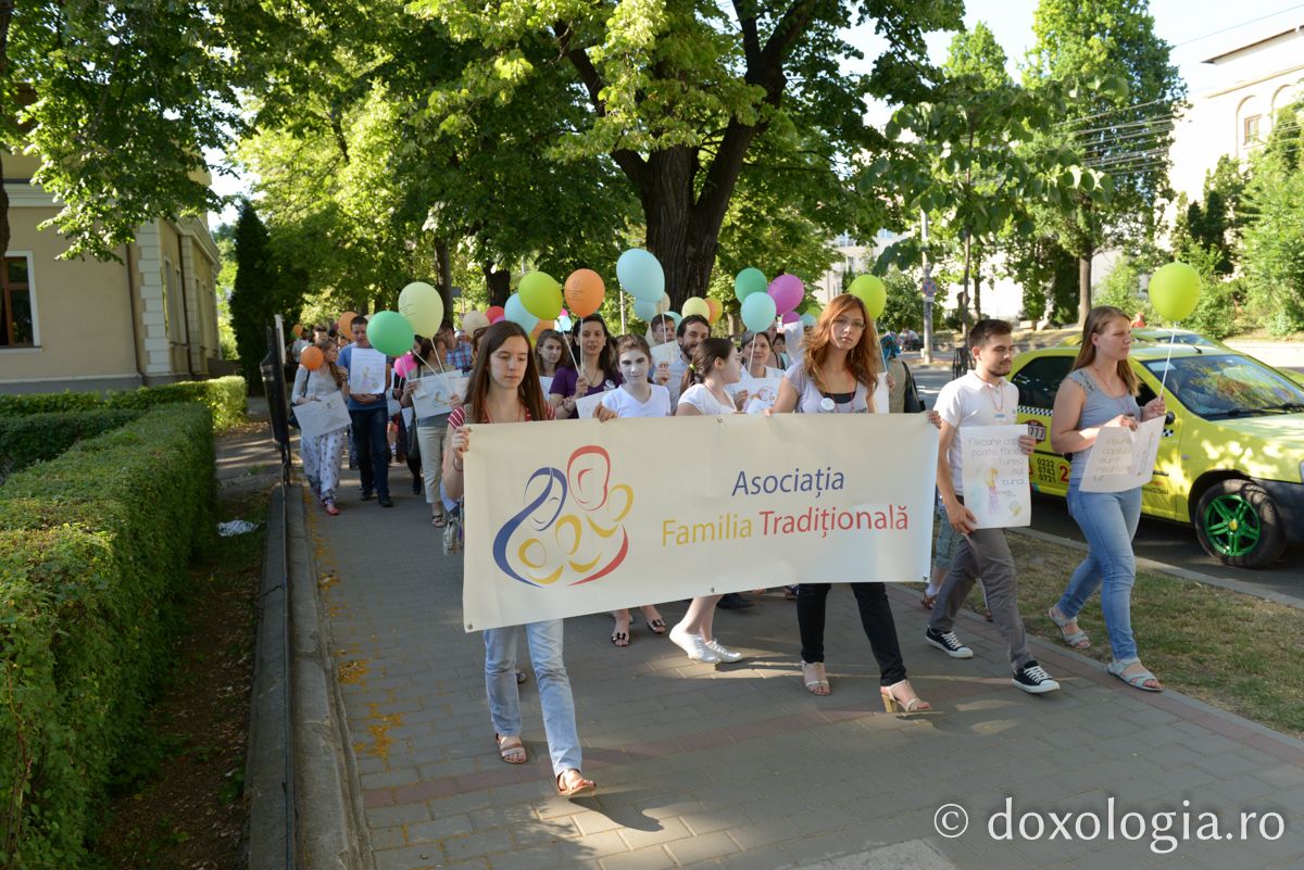 Marș pentru susținerea familiei tradiționale