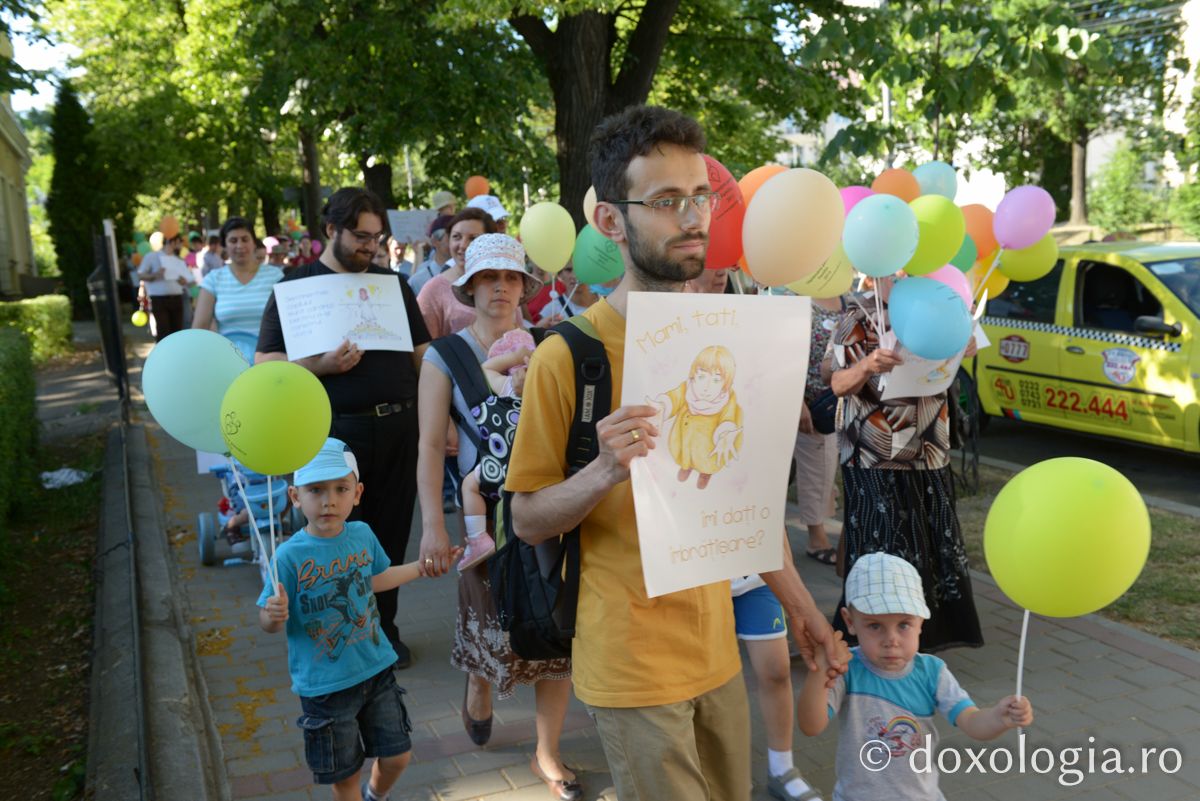 Marș pentru susținerea familiei tradiționale