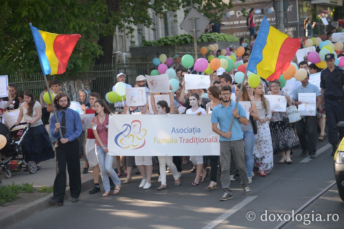 Marș pentru susținerea familiei tradiționale