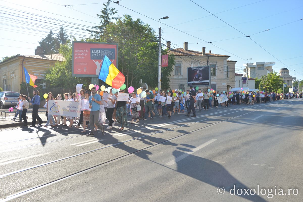 Marș pentru susținerea familiei tradiționale