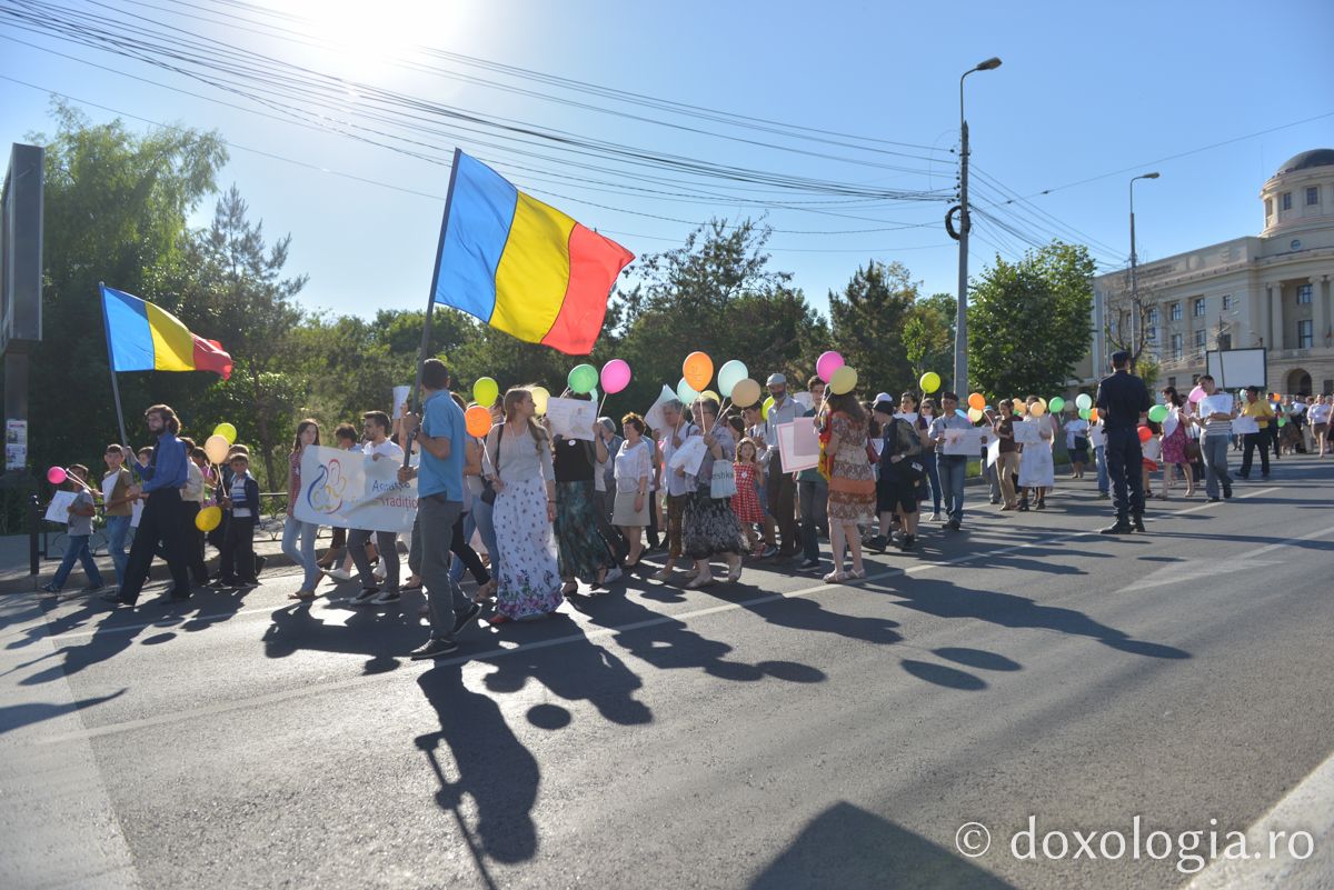 Marș pentru susținerea familiei tradiționale