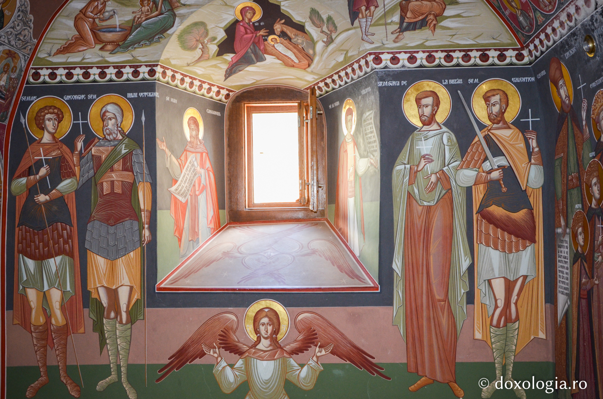 Fragment din pictura interioră / Foto: Maria Burlă Fragment din pictura interioră