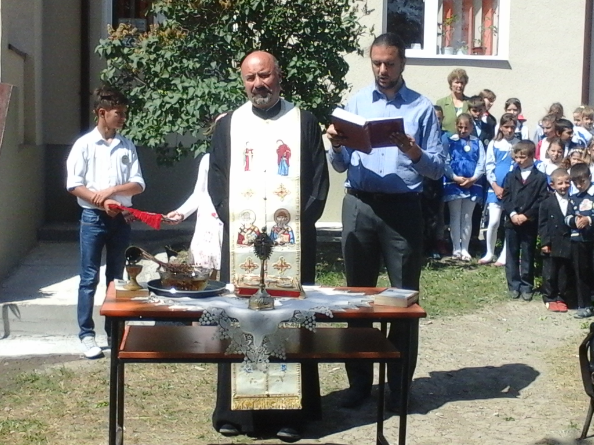 Rugăciuni de binecuvântare la Şcoala Dobreni