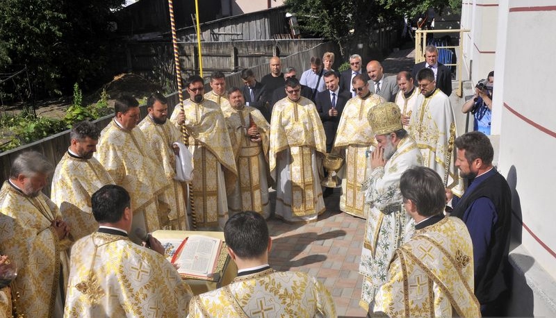 Poartă către cer în oraşul Bacău