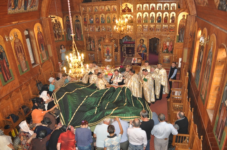 Slujire arhierească la Mănăstirea Valea Budului Slujire arhierească la Mănăstirea Valea Budului