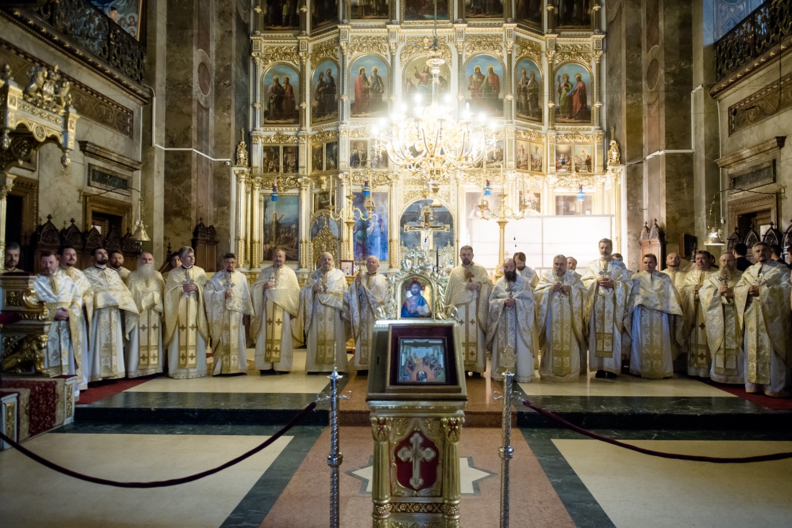 Emoții la Facultatea de Teologie Ortodoxă din Iași – Promoția 1995 s-a reîntors „Acasă” Emoții la Facultatea de Teologie Ortodoxă din Iași – Promoția 1995 s-a reîntors „Acasă”