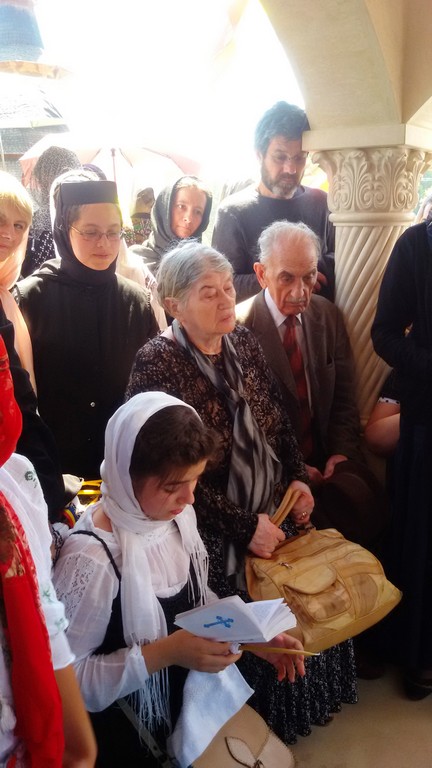 Mărturisire de credinţă la mormântul părintelui Justin Pârvu