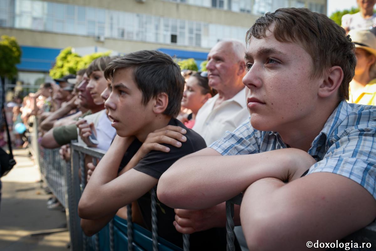 Neliniştea tinerilor pentru aflarea rostului lor în viaţă