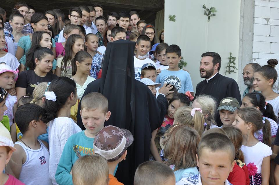 Tabăra din pridvorul satului Horodiştea, la final Tabăra din pridvorul satului Horodiştea, la final