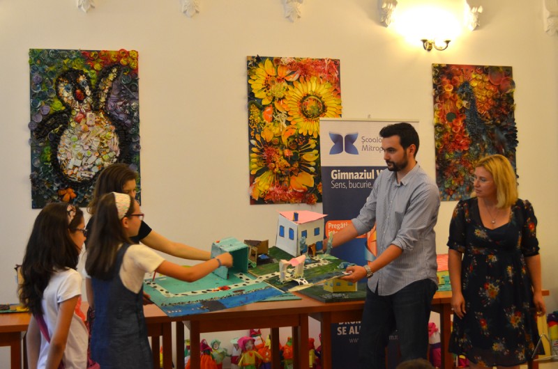 Micii arhitecţi vă aşteaptă în cartierele “Varlaam”