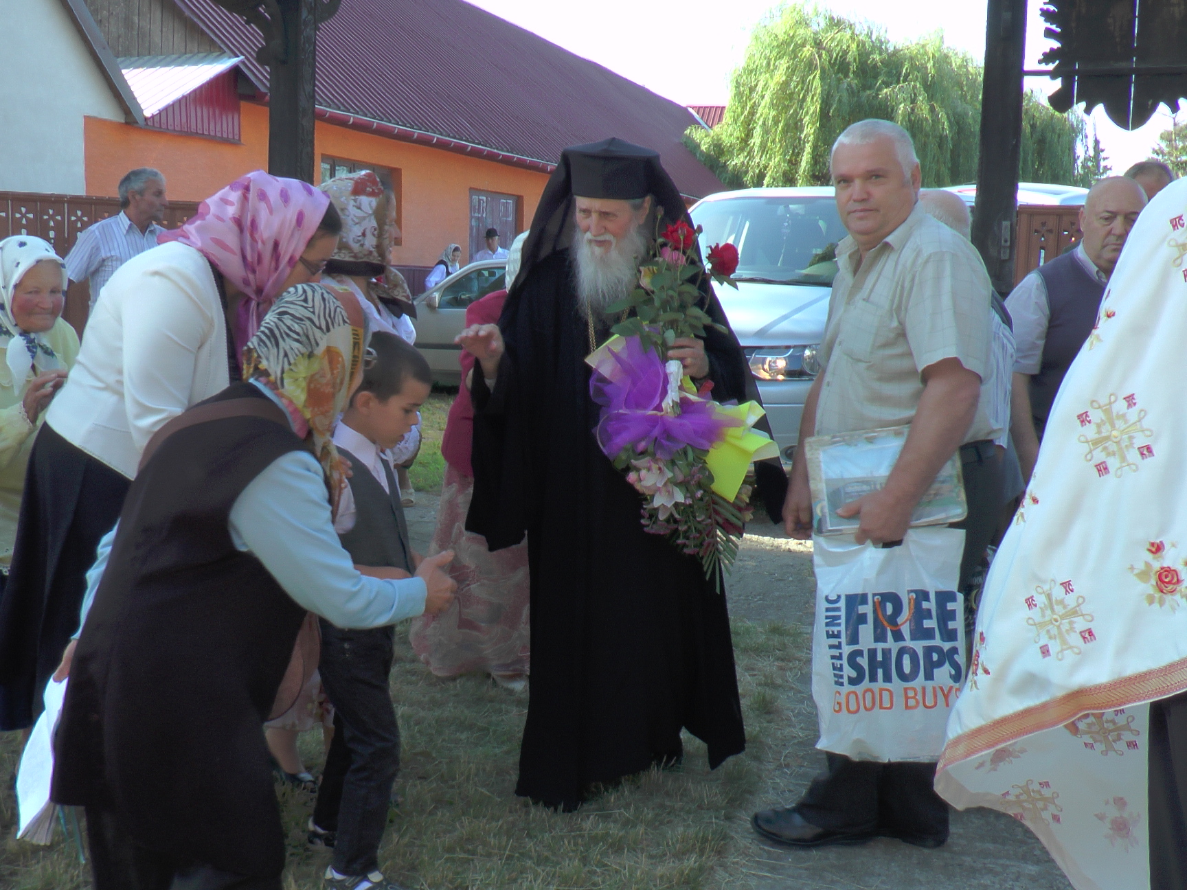 Liturghie arhierească la Frătăuţii Vechi