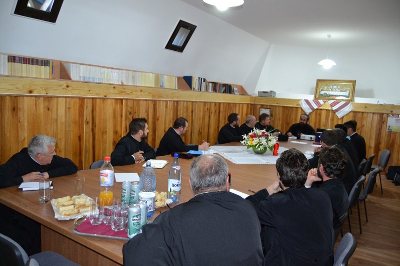 Consfătuire catehetică la Parohia,,Sfinții Trei Ierarhi” - Nicolae Bălcescu