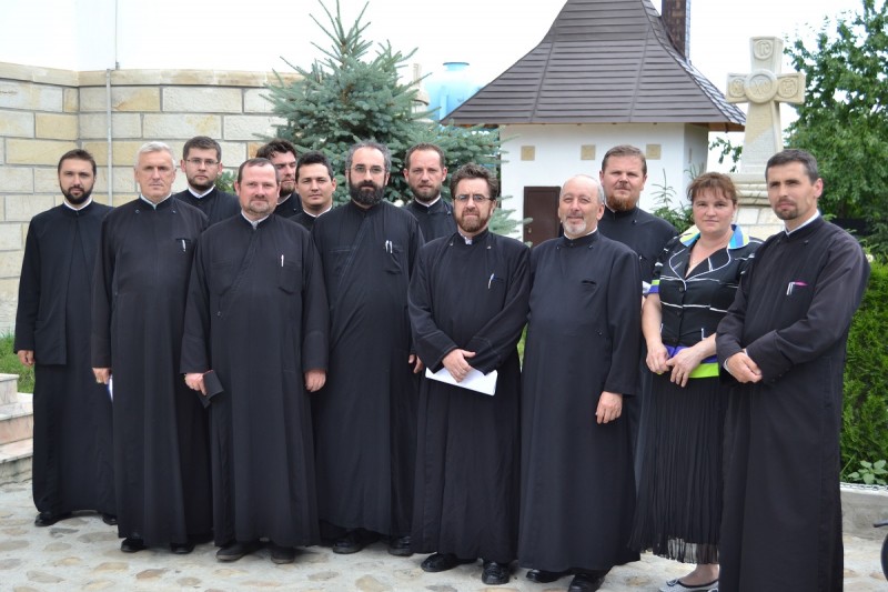 Consfătuire catehetică la Parohia,,Sfinții Trei Ierarhi” - Nicolae Bălcescu