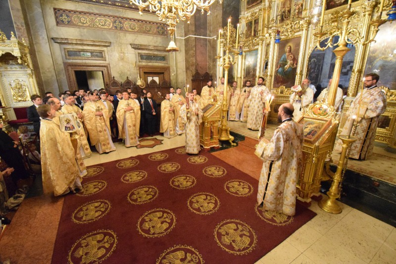 „Biserica este chemată mai mult decât oricând, într-o lume atât de bolnavă, să aducă vindecare și mângâiere” „Biserica este chemată mai mult decât oricând, într-o lume atât de bolnavă, să aducă vindecare și mângâiere”