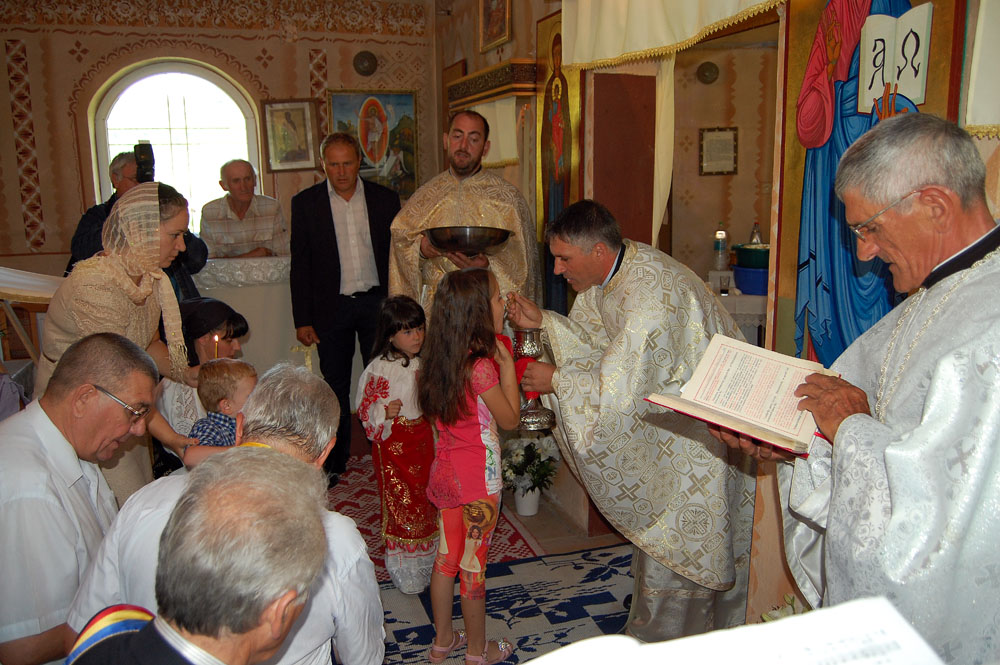 Vizită pastorală în Fărășești, filie a parohiei Pietroasa