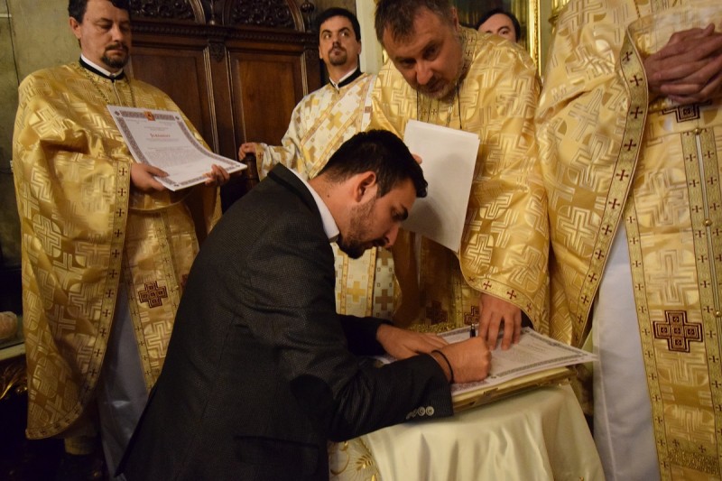 „Biserica este chemată mai mult decât oricând, într-o lume atât de bolnavă, să aducă vindecare și mângâiere” „Biserica este chemată mai mult decât oricând, într-o lume atât de bolnavă, să aducă vindecare și mângâiere”