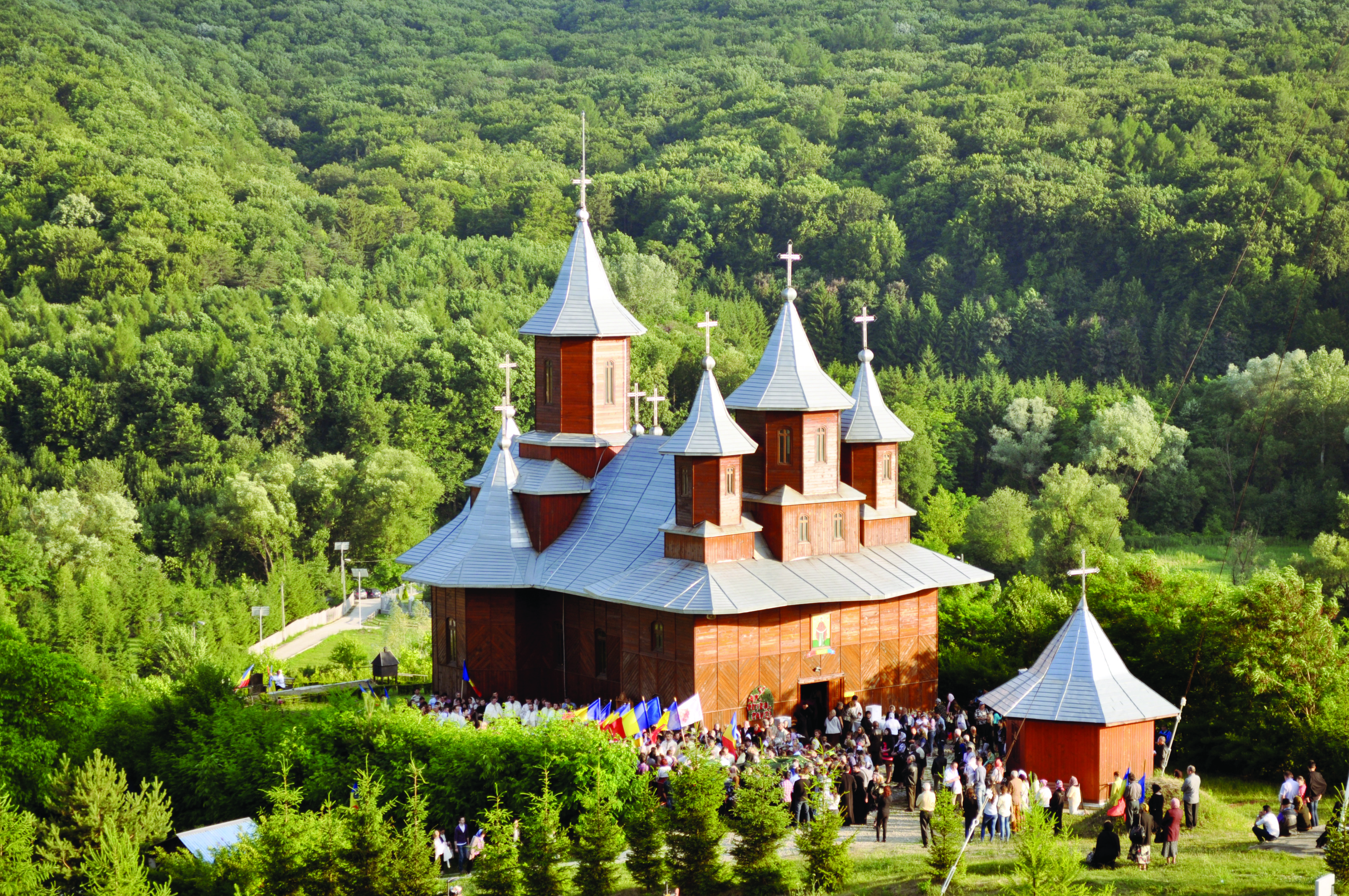 Hram la metocul chiriarhal de la Valea Budului Hram la metocul chiriarhal de la Valea Budului