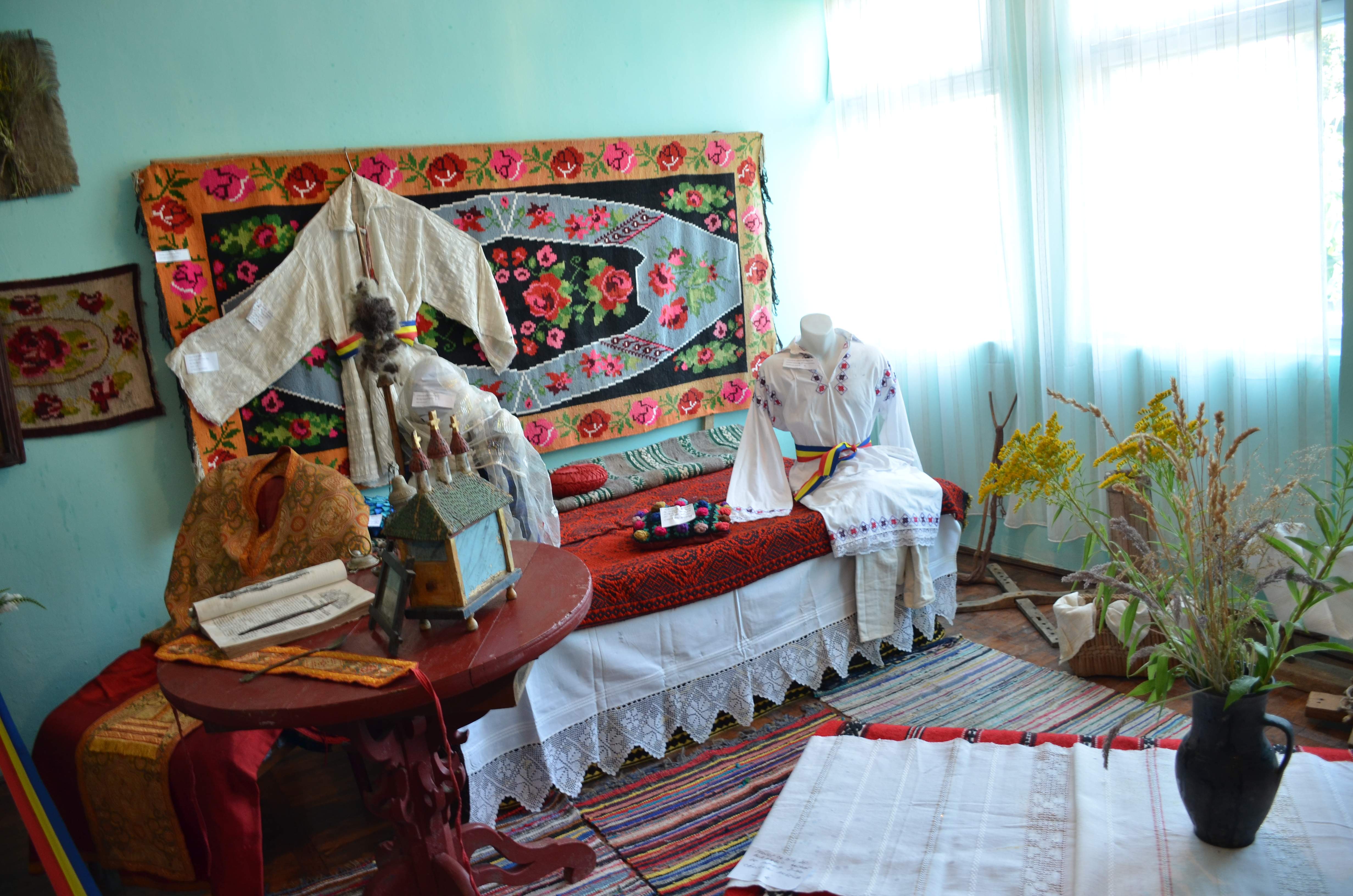 Numeroşi invitaţi de seamă la prima ediţie a Simpozionului naţional „Stăniţa - pagini de istorie, cultură şi spiritualitate“ (GALERIE FOTO) Numeroşi invitaţi de seamă la prima ediţie a Simpozionului naţional „Stăniţa - pagini de istorie, cultură şi spiritualitate“ (GALERIE FOTO)