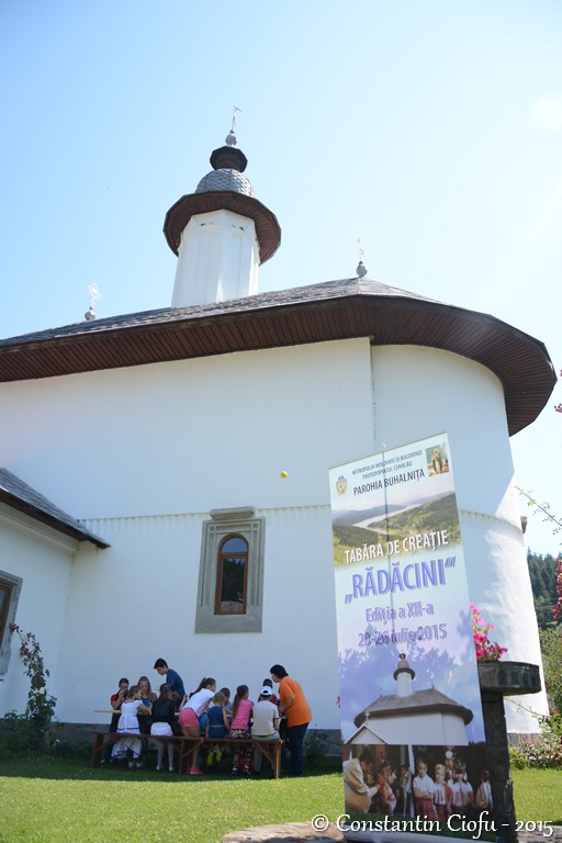 Tabără sub streaşina ctitoriei barnovschiene de la Buhalniţa Tabără sub streaşina ctitoriei barnovschiene de la Buhalniţa