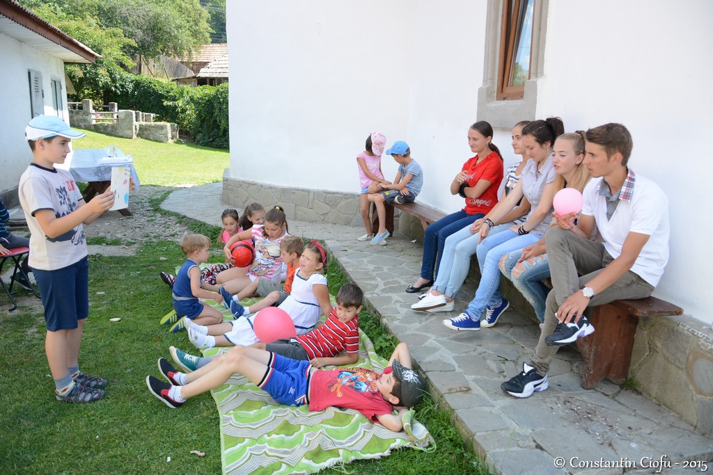 Tabără sub streaşina ctitoriei barnovschiene de la Buhalniţa Tabără sub streaşina ctitoriei barnovschiene de la Buhalniţa