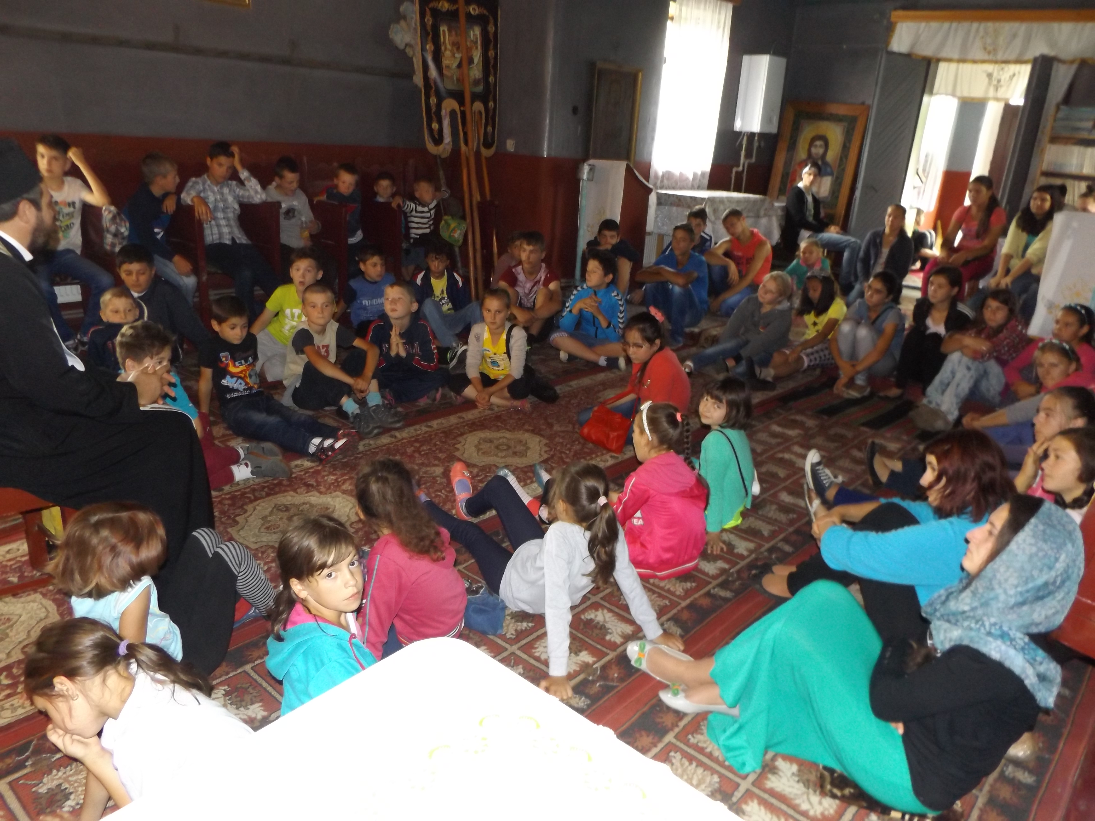 Tabăra din pridvorul satului în cea mai nordică localitate din ţară (GALERIE FOTO)