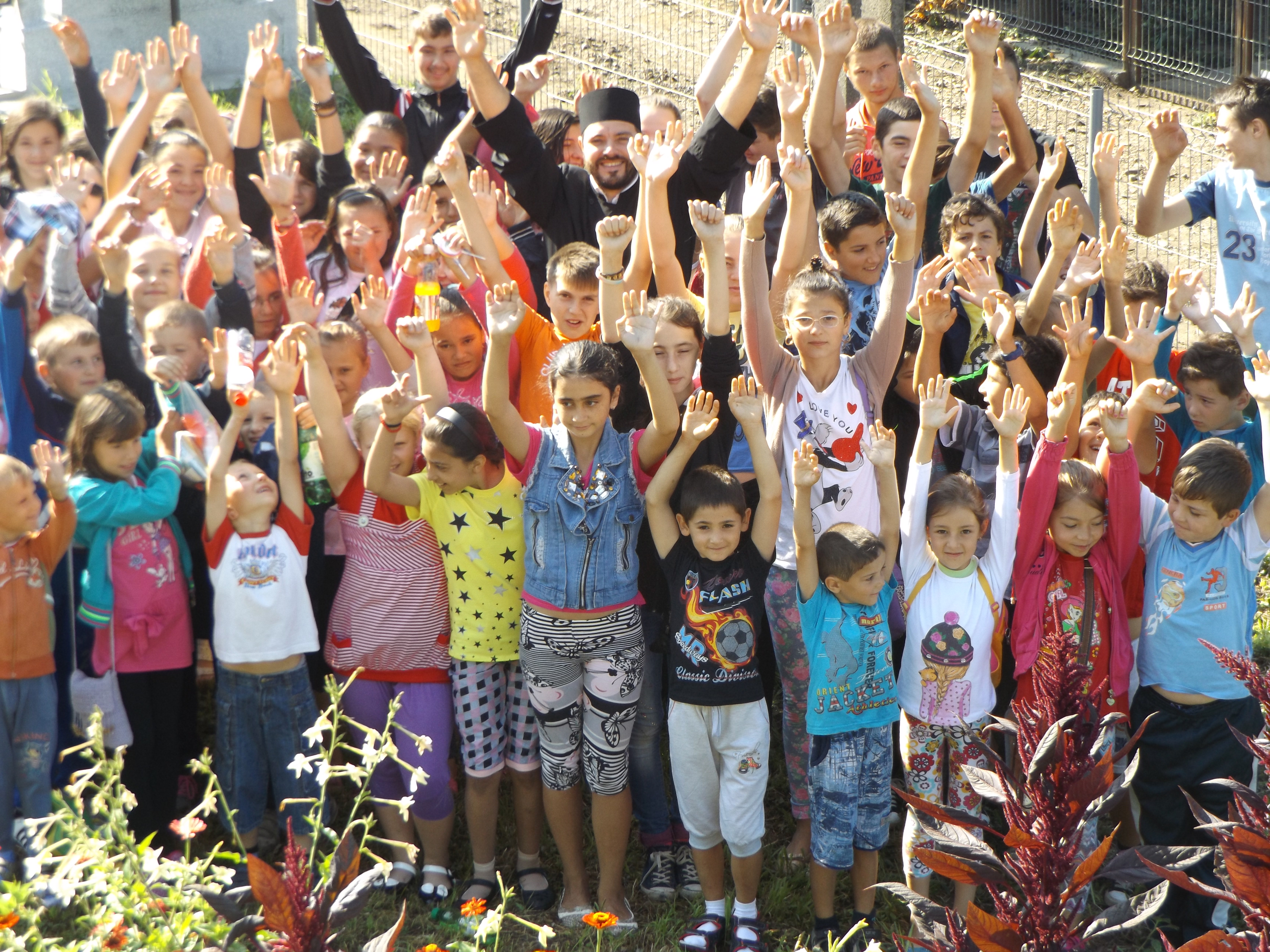 Tabăra din pridvorul satului în cea mai nordică localitate din ţară (GALERIE FOTO)