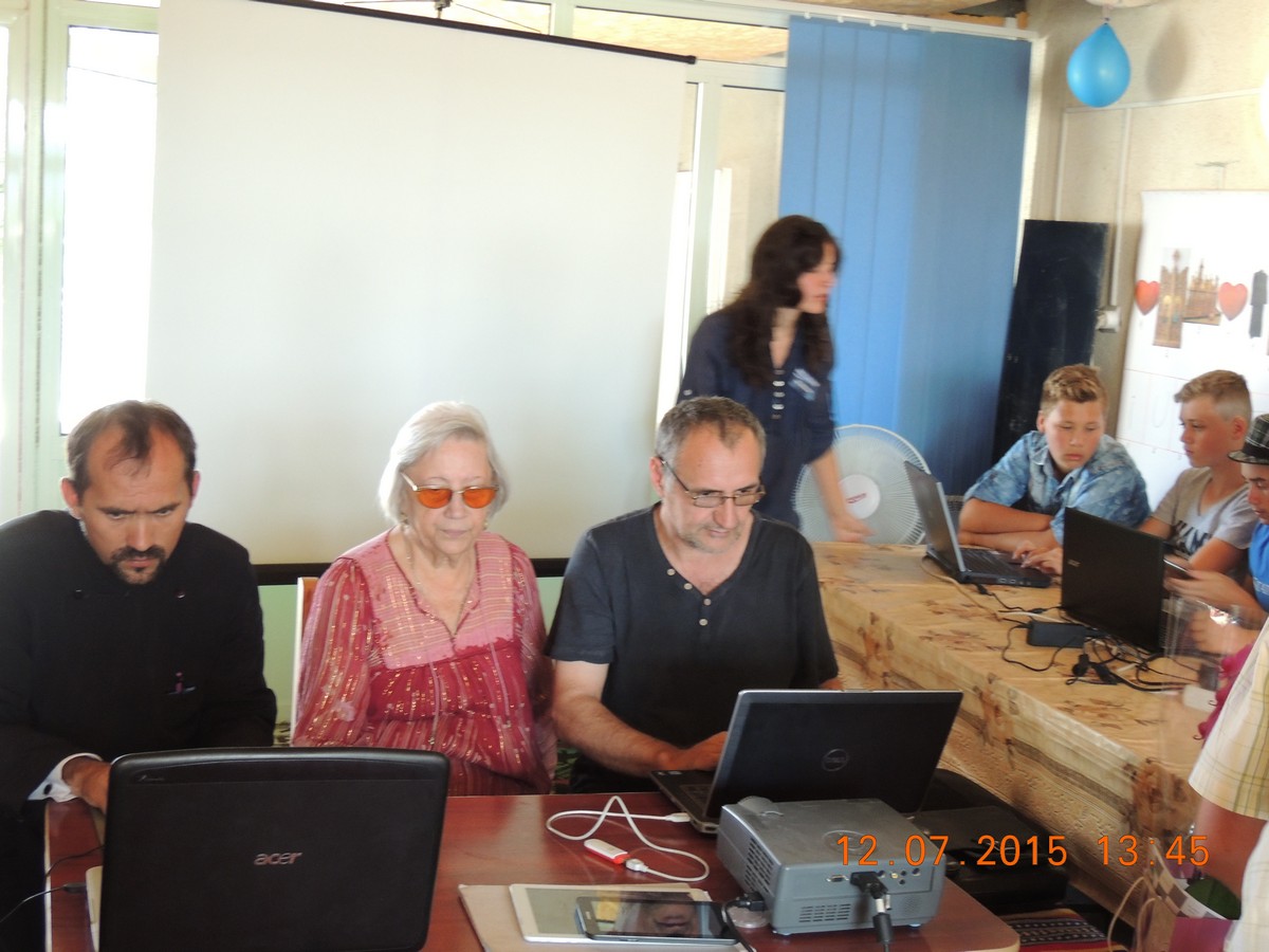 Elisabeta Polihroniade, în vizită la Școala de vară Băsești