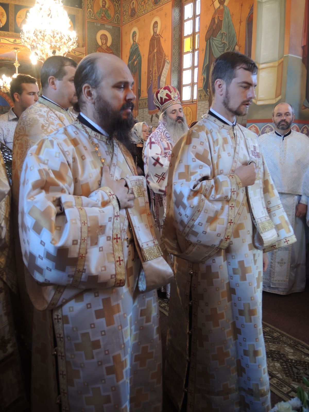 IPS Teofan: „Dacă la grijile vieții nu adăugăm și gândul la Dumnezeu, vom realiza la sfârșitul vieții că ne-am străduit degeaba”