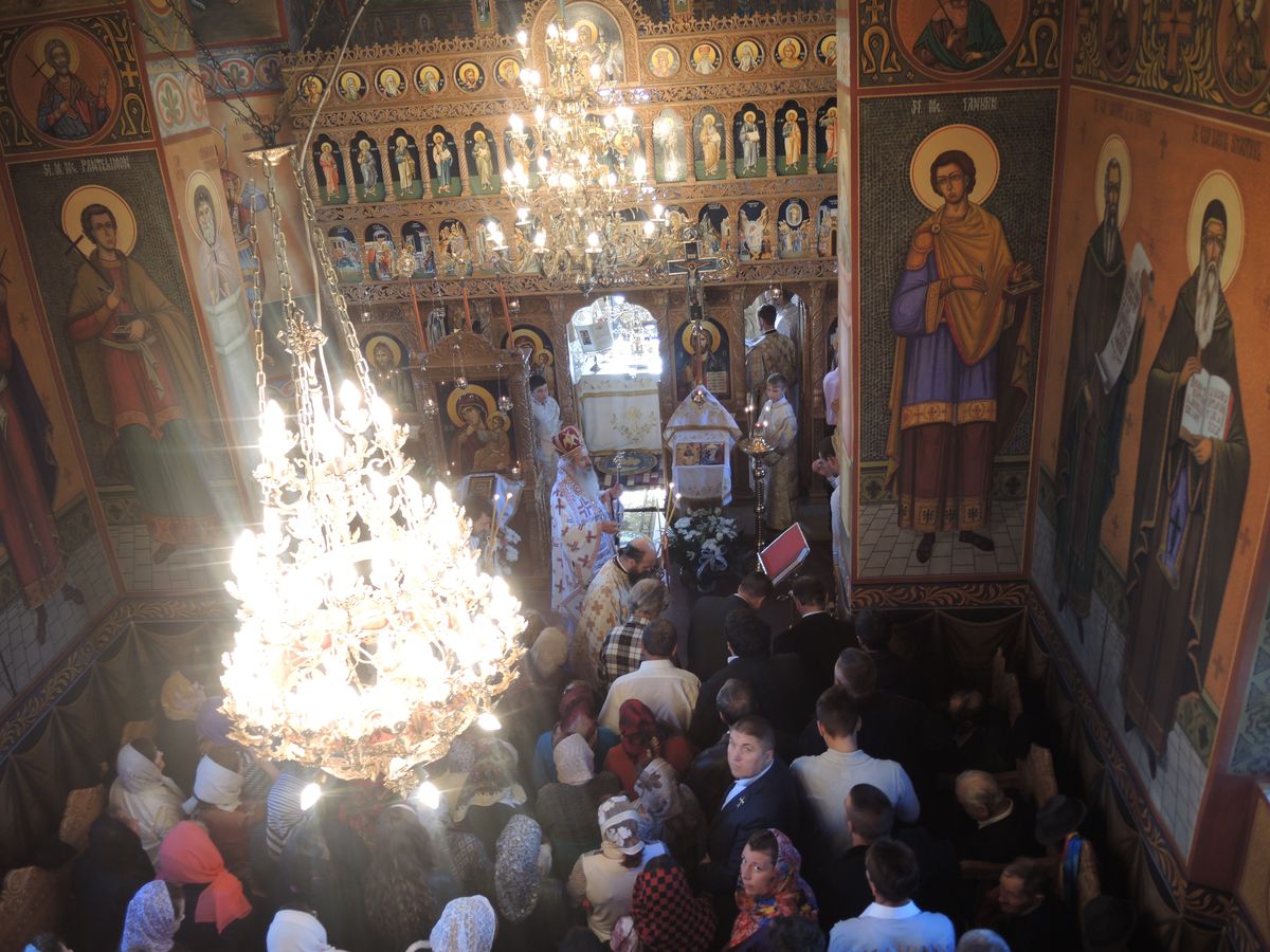 IPS Teofan: „Dacă la grijile vieții nu adăugăm și gândul la Dumnezeu, vom realiza la sfârșitul vieții că ne-am străduit degeaba”