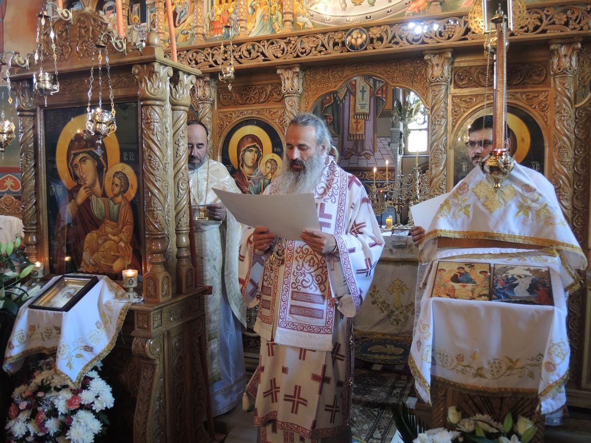 IPS Teofan: „Dacă la grijile vieții nu adăugăm și gândul la Dumnezeu, vom realiza la sfârșitul vieții că ne-am străduit degeaba”