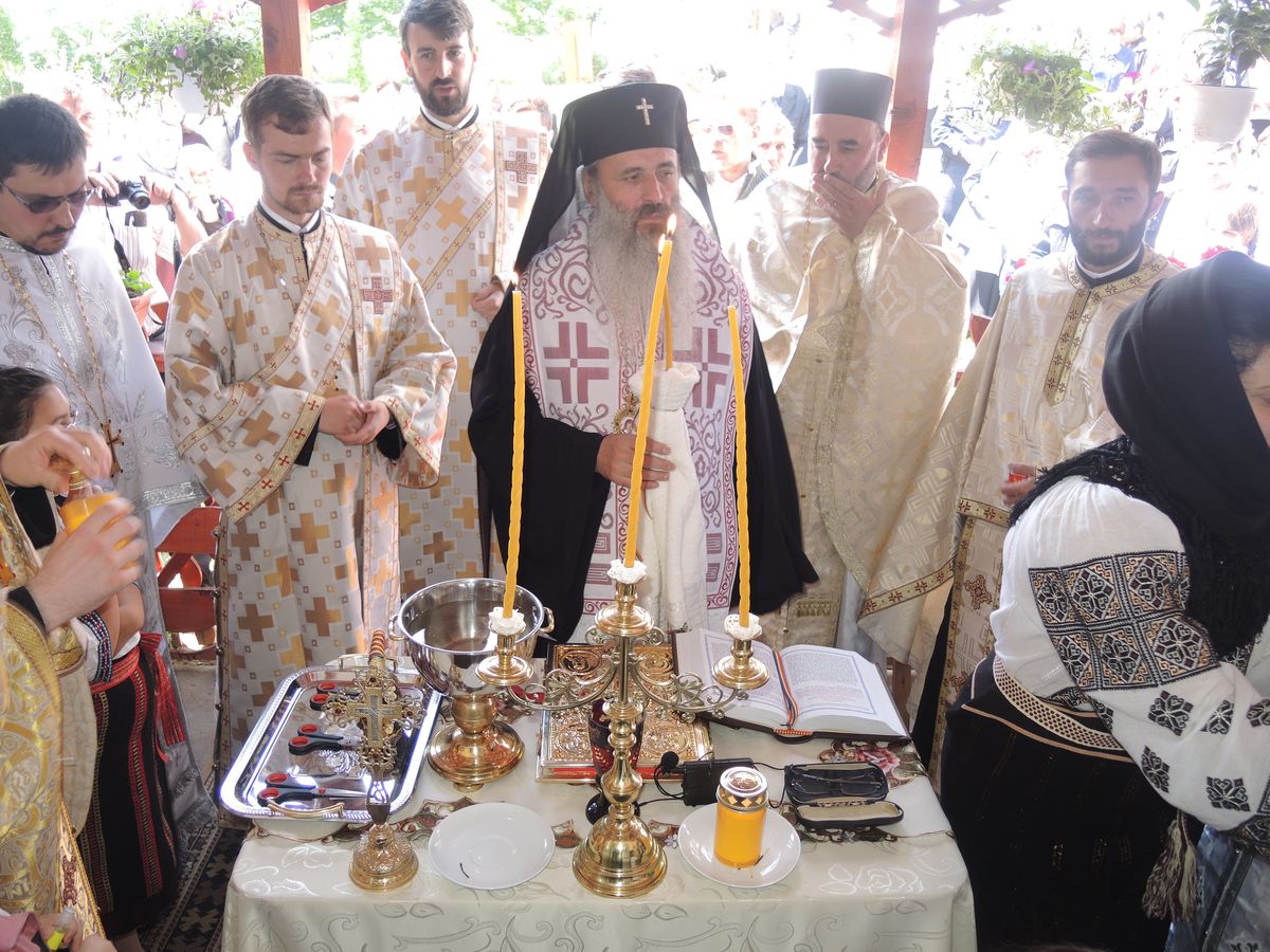 IPS Teofan: „Dacă la grijile vieții nu adăugăm și gândul la Dumnezeu, vom realiza la sfârșitul vieții că ne-am străduit degeaba”