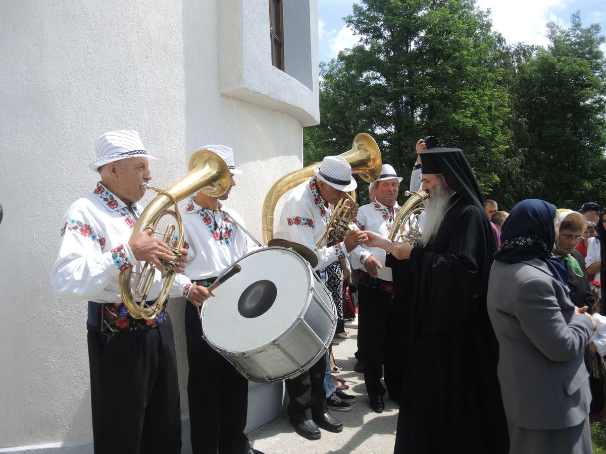 IPS Teofan: „Dacă la grijile vieții nu adăugăm și gândul la Dumnezeu, vom realiza la sfârșitul vieții că ne-am străduit degeaba”