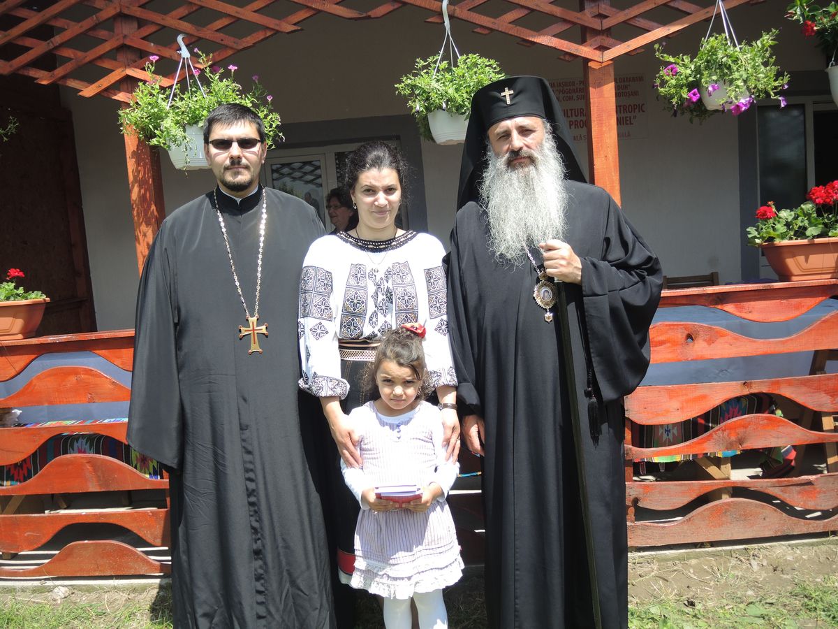 IPS Teofan: „Dacă la grijile vieții nu adăugăm și gândul la Dumnezeu, vom realiza la sfârșitul vieții că ne-am străduit degeaba”