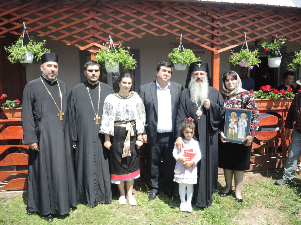 IPS Teofan: „Dacă la grijile vieții nu adăugăm și gândul la Dumnezeu, vom realiza la sfârșitul vieții că ne-am străduit degeaba”