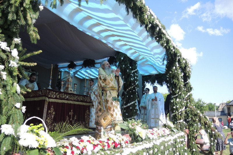 Liturghie arhierească, la hramul Mănăstirii Cetățuia Liturghie arhierească, la hramul Mănăstirii Cetățuia