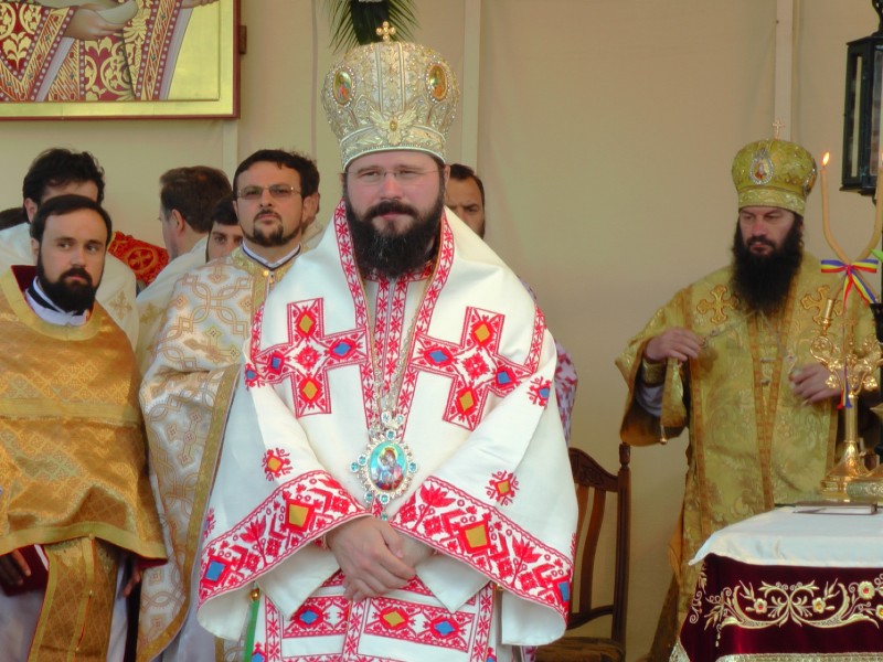 Binecredinciosului Voievod Ştefan cel Mare şi Sfânt, sărbătorit la Putna de un sobor cu şase ierarhi şi 138 de preoţi