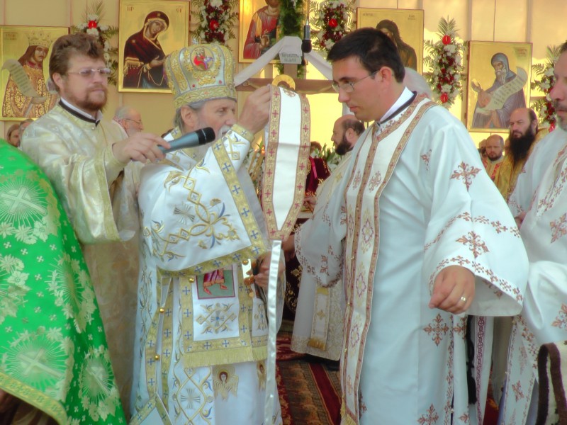 Binecredinciosului Voievod Ştefan cel Mare şi Sfânt, sărbătorit la Putna de un sobor cu şase ierarhi şi 138 de preoţi