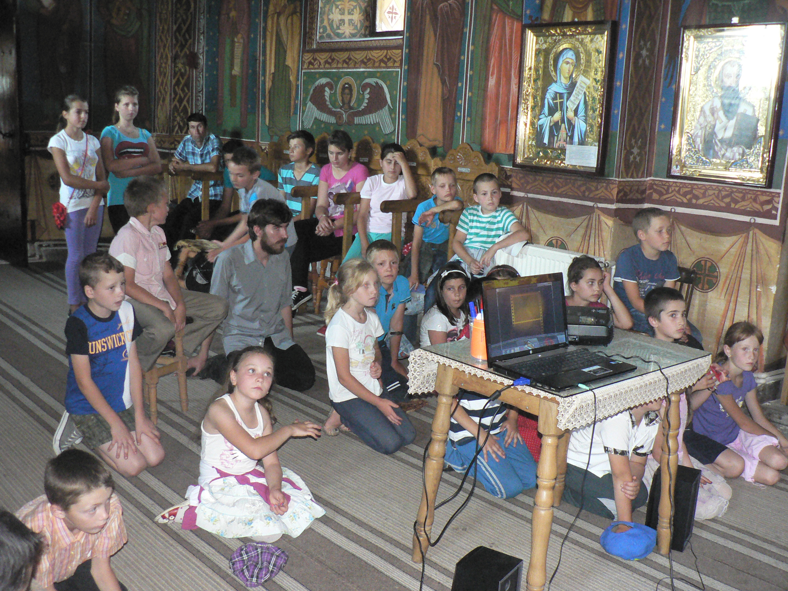 Frumuseţea cea dulce a Raiului s-a văzut pentru o zi la Brăteşti