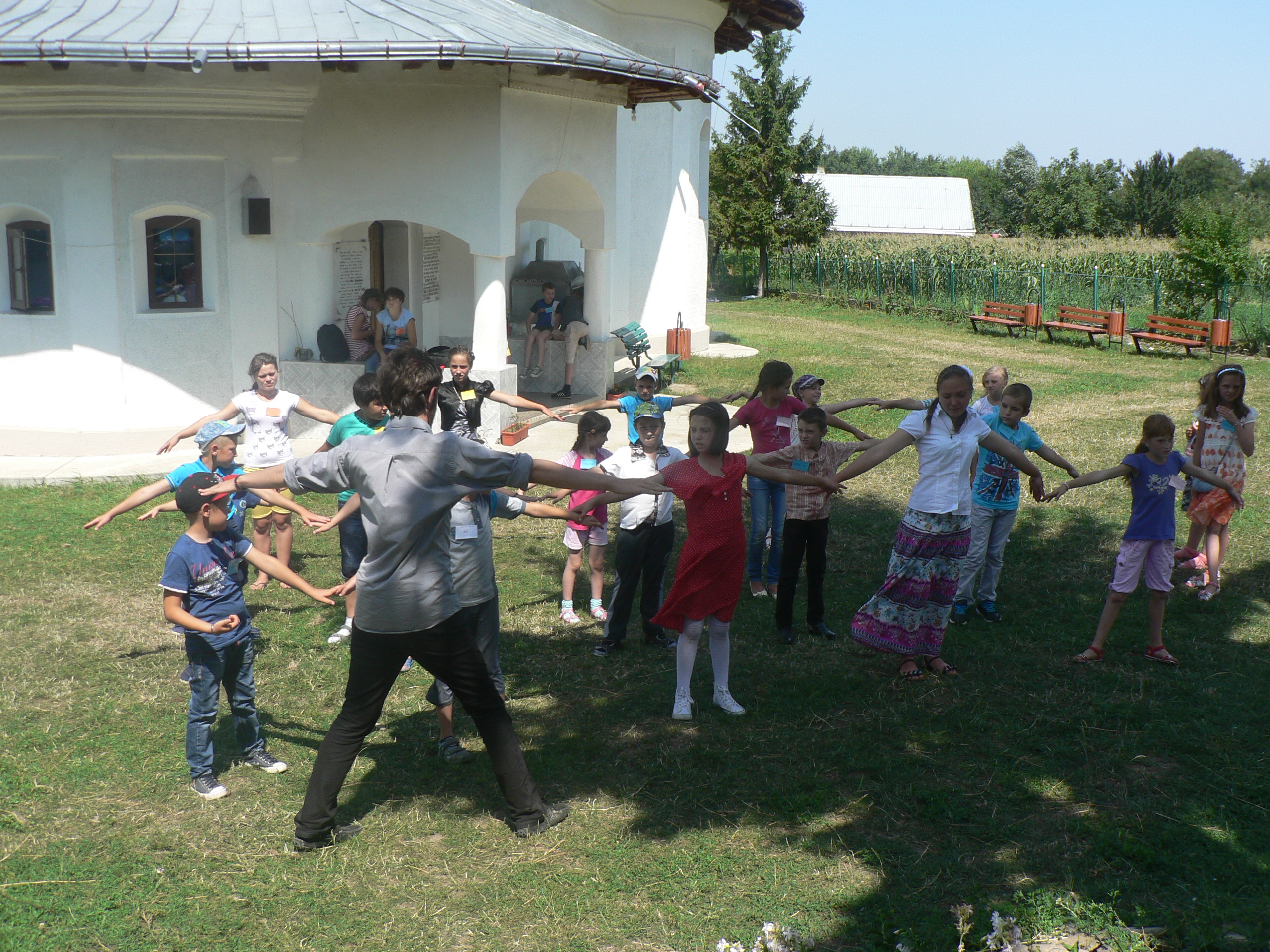 Frumuseţea cea dulce a Raiului s-a văzut pentru o zi la Brăteşti