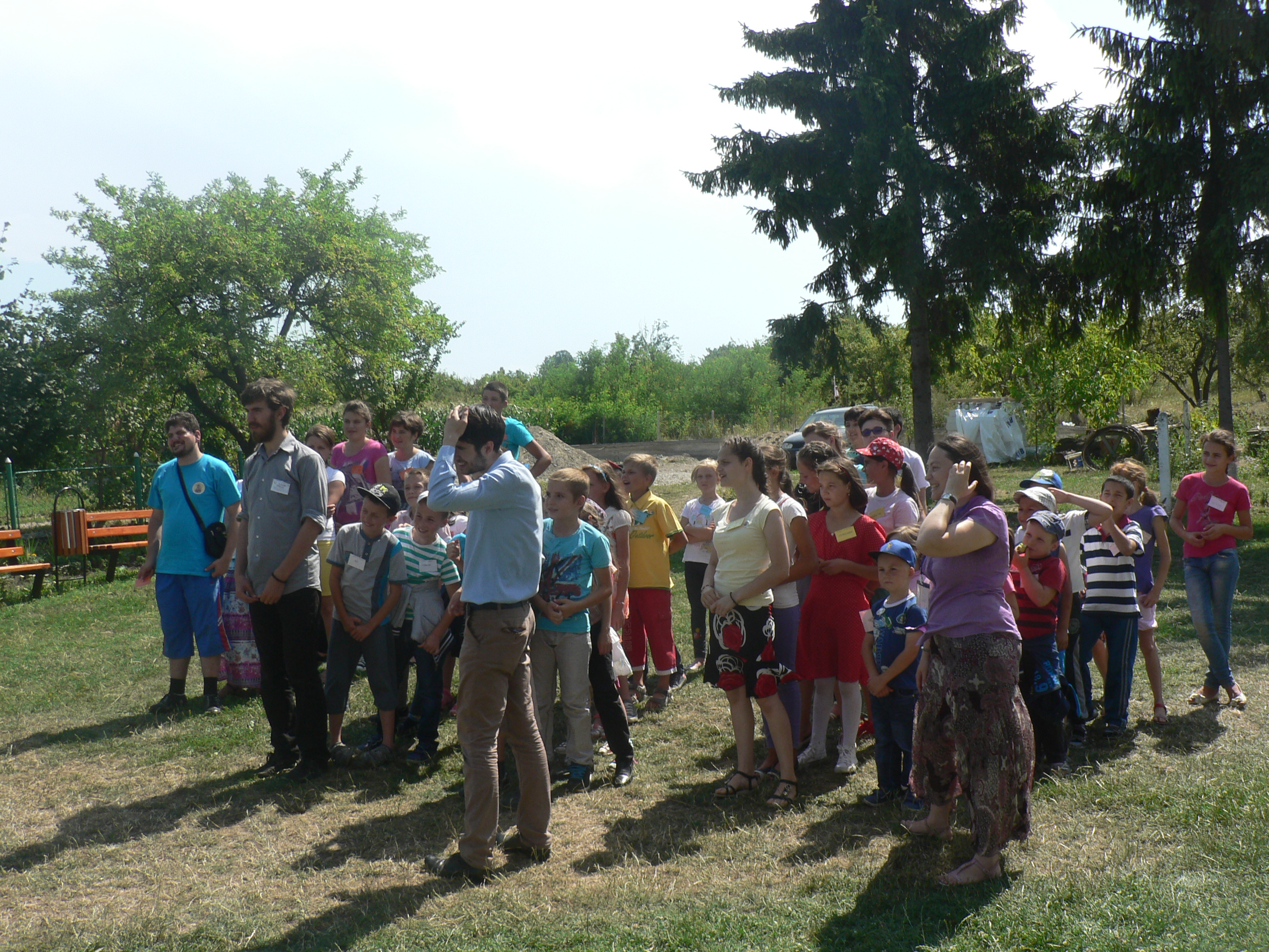 Frumuseţea cea dulce a Raiului s-a văzut pentru o zi la Brăteşti